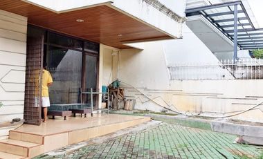 DijuaL Rumah LANGKA  HADAP TIMUR  MURAH di PURI INDAH - JAKARTA BARAT