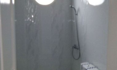 Rumah Baru 3 Lt. dijual Murah ada Kolam Renang, Jatinegara, JakTim,SHM