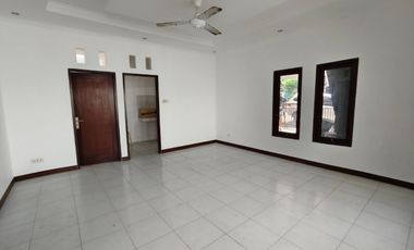 TURUN HARGA Dijual Rumah Lokasi Strategis di Toyaning, Ungasan