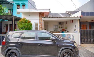 Rumah 2 Lt Hadap Selatan 8 Mnt ke Metropolitan Mall Bekasi J-21264