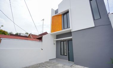 Rumah 2 Carport 10 Mnt ke Stasiun Bekasi Siap Huni Sudah Renov J-27653