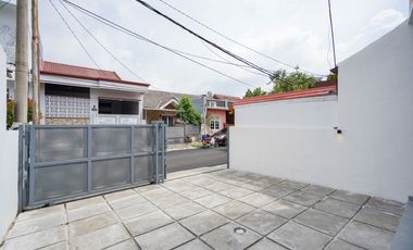 Rumah 2 Carport 10 Mnt ke Stasiun Bekasi Siap Huni Sudah Renov J-27653