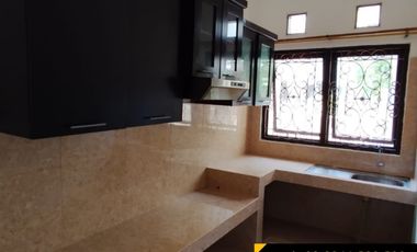 SEWA Rumah Fully Furnished Graha Babatan Sampurna Wiyung Surabaya