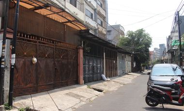 Jual Rumah Luas Besar di Jalan Pintu Air 4 Siap Nego Bisa KPR J-19169