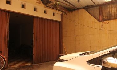 Jual Rumah Luas Besar di Jalan Pintu Air 4 Siap Nego Bisa KPR J-19169