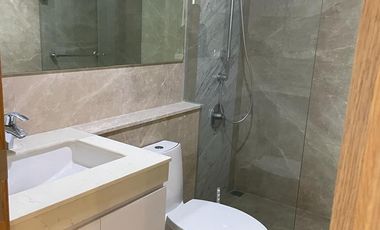 Luxury 3+1BR Apartment Fairview Karawaci – Golf & City View