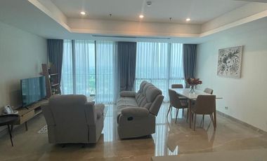 Luxury 3+1BR Apartment Fairview Karawaci – Golf & City View