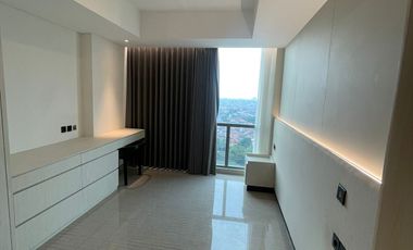 Disewakan Luxurious 2+1BR Apartment For Rent Hillcrest Tower Golf View