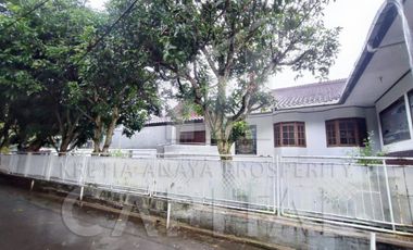 RUMAH LUAS , NYAMAN dan TERAWAT di BUKIT DAGO