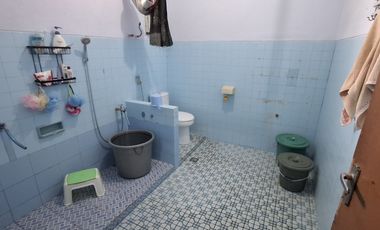 Rumah tinggal di jalan protokol Cilacap