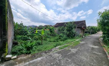 Tanah daerah kos dan perumahan ISI dan UNS solo