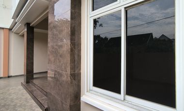 Rumah solo Gentan Purbayan dekat luwes pajang Laweyan