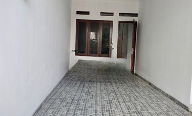 Rumah dijual Baru 2 Lantai, Jatiwaringin, Bekasi dekat LRT Jatibening