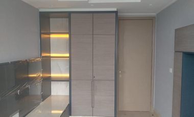 DISEWA APARTEMEN GOLD COAST 3 BR SEMI FURNISH