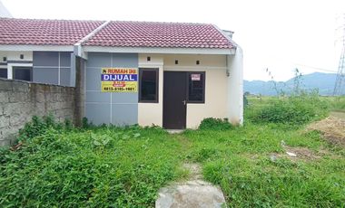 Di Jual Rumah Hooks Sejuk View Sawah – Puri Indah Cihampelas, Bandung