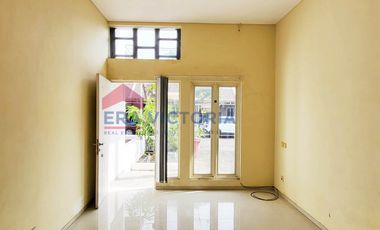 Rumah Siap Huni Dekat RS Mitra Keluarga Keamanan 24 Jam