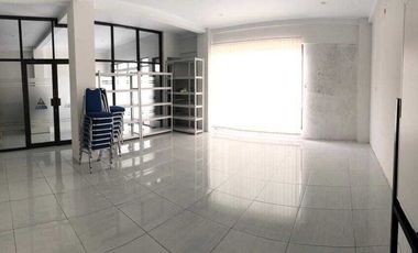 Rumah kantor bagus dekat kampus UMY