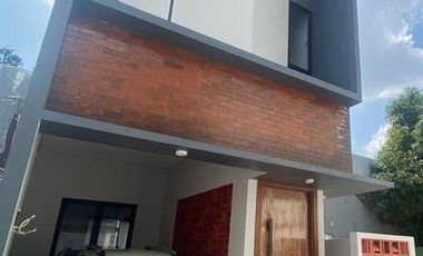 Wow,Mana lagi ada Rumah Sekeren ini di Pondok Labu, Mudah diakses pua