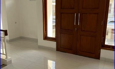 Bonus Furniture, Rumah 3 Km Stasiun Tugu Jogja rumah dalam perumahan mewah mangkubumi