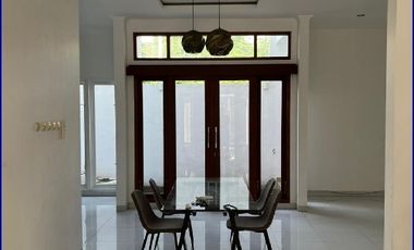Bonus Furniture, Rumah 3 Km Stasiun Tugu Jogja rumah dalam perumahan mewah mangkubumi