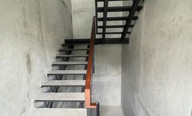 GEDUNG RAPIH SIAP PAKAI DI PINGGIR JL RAYA RADEN SALEH