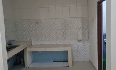 Disewakan Cepat Rumah 1,5 Lantai Kosambi Baru