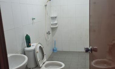 Disewakan Cepat Rumah 1,5 Lantai Kosambi Baru