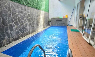 Rumah di Kebayoran Essence Sektor 7 Bintaro Siap Huni  -14080