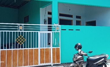 DI SEWAKAN RUMAH BARU BANJARSARI SOLO