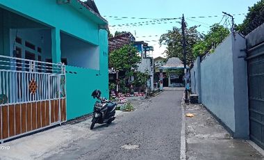 DI SEWAKAN RUMAH BARU BANJARSARI SOLO