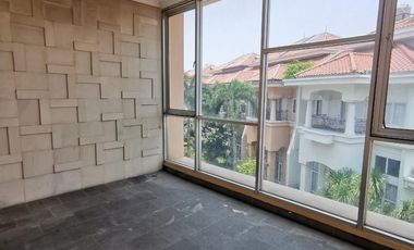 Rumah Townhouse Mediterania Resort Pik Uk 8x21 Semi Furnish