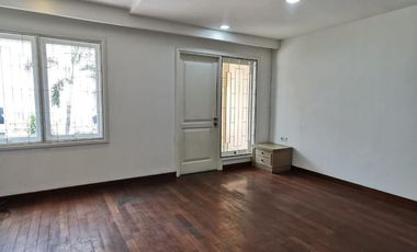 Rumah Townhouse Mediterania Resort Pik Uk 8x21 Semi Furnish