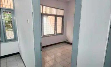 Disewa Rumah Bagus dan Berlokasi Strategis Siap Huni di Tebet Timur