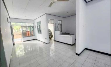 Disewa Rumah Bagus dan Berlokasi Strategis Siap Huni di Tebet Timur