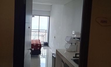 Disewakan Apartemen Studio Semi Furnish Springwood By Rumah Chinida