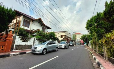 Rumah Besar Kamar Banyak di Pusat Kota Jogja