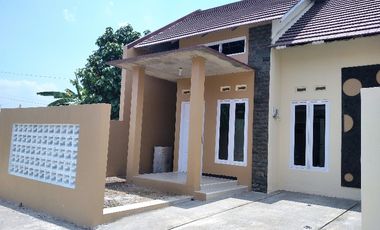 Rumah Siap Huni Godean Seyegan Bagus Minimalis Modern