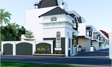 Dijual Rumah 3 lantai Kolam Renang Pribadi Dekat Rs pku gamping Sleman Jogja