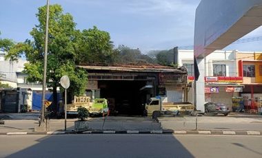 Dijual Tempat Usaha Material Strategis