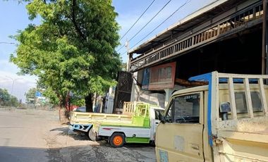 Dijual Tempat Usaha Material Strategis