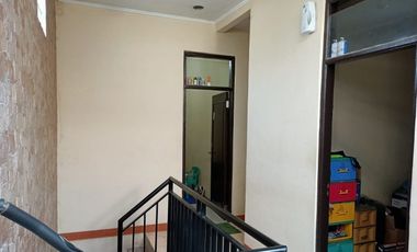 Dijual Tempat Usaha Material Strategis