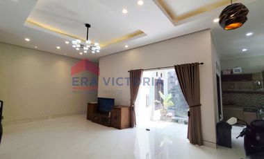 Rumah Cantik 2 Lantai Full Furnish di Jantung Sawojajar Siap Huni