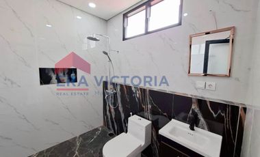 Rumah Cantik 2 Lantai Full Furnish di Jantung Sawojajar Siap Huni