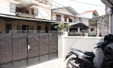 Rumah 2 Lt SHM Akses Mudah ke Gerbang Tol Cawang Harga Nego J-18760