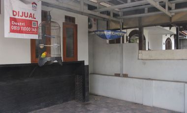 Rumah 2 Lt SHM Akses Mudah ke Gerbang Tol Cawang Harga Nego J-18760