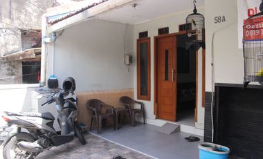 Rumah 2 Lt SHM Akses Mudah ke Gerbang Tol Cawang Harga Nego J-18760