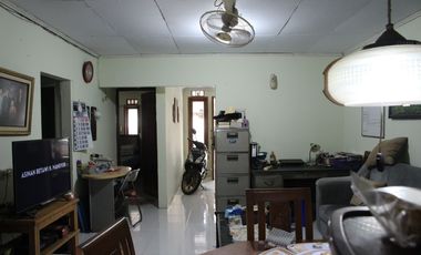 Rumah 2 Lt SHM Akses Mudah ke Gerbang Tol Cawang Harga Nego J-18760