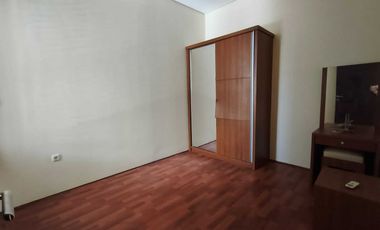 Disewakan rumah minimalis terawat semi furnished dekat g walk citralan