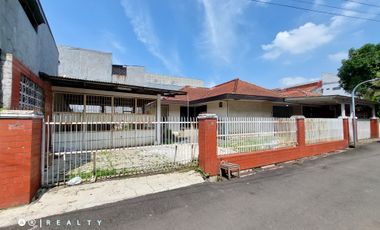 RUMAH HITUNG TANAH COCOK UNTUK KOS-KOSAN GEGERKALONG Setiabudi Bandung