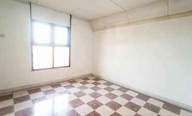 Rumah Kokoh 300m² Strategis Tengah Kota Solo